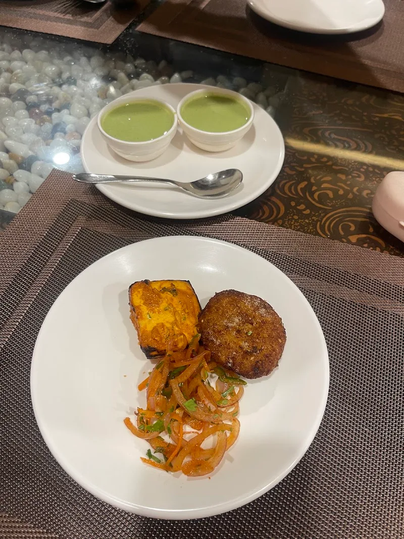 Veggietude Restaurant Civil Lines — north indian restaurant (photo 9)
